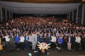 SABES reconoce a 353 egresados por excelencia y mérito académico en su 30 aniversario