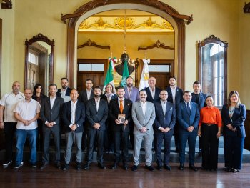 Samuel García recibe a delegación de Arabia Saudita para compartir experiencias del Mundial