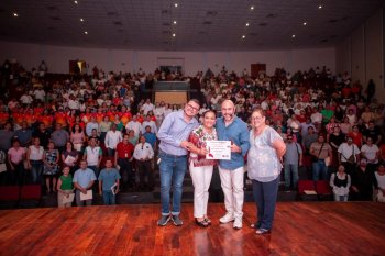 SEQ imparte conferencia “La envoltura y el regalo” para fortalecer liderazgo docente en Quintana Roo