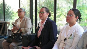 Gobierno de Puebla impulsa mesa de negocios para fortalecer cadena de suministro del Chile en Nogada 2026