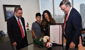 IMPI recibe solicitudes de registro de marca 'Pato Merlín' por instrucciones de Sheinbaum