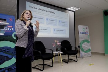 Rector de la UTC recibe a directora de CENEVAL para conferencia sobre futuro laboral