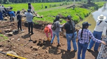Sader construye presas filtrantes para rescatar el lago de Pátzcuaro; protege 2 mil 500 hectáreas