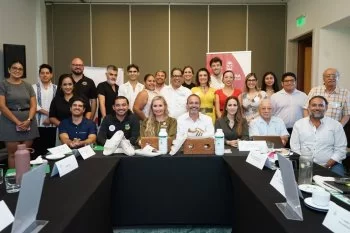 SEDE fortalece vinculación comercial para impulsar innovación y aprovechamiento del sargazo en Quintana Roo