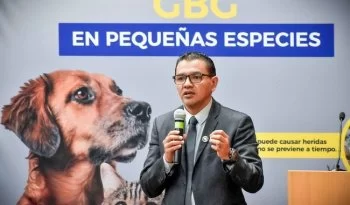 Senasica capacita a médicos veterinarios para combatir el gusano barrenador del ganado en CDMX