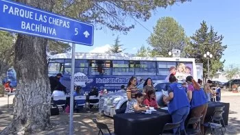 Comedor móvil de NutriChihuahua atiende a más de 50 familias en Bachíniva