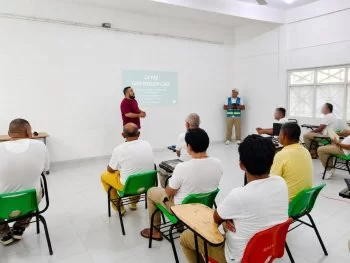 SESIPINNA promueve crianza positiva entre padres privados de la libertad en Quintana Roo