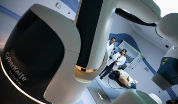IMSS salva ojo y vida de paciente con cáncer ocular gracias a detección temprana