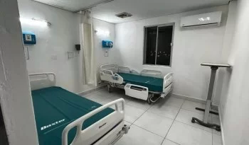 ISSSTE instala 30 nuevas camas y mejora hospital en Hermosillo con Tequio Elena Arizmendi