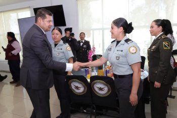 Gobernador Armenta refrenda coordinación con Guardia Nacional en su séptimo aniversario
