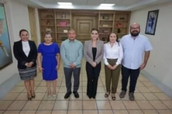 Gobernadora de Guerrero anuncia incremento salarial histórico para burócratas