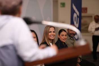 SEDIF y Fundación Telmex-Telcel entregan apoyos a familias vulnerables en Querétaro