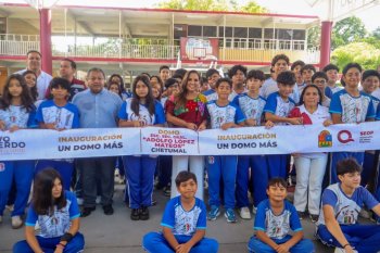 Mara Lezama entrega domo en secundaria de Chetumal con inversión de 3 mdp