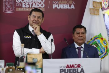 Armenta convoca a alcaldes de Puebla a cumplir con servicios públicos y coordinación
