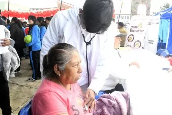 Jornada ‘Por Amor a Puebla’ ofrece más de 160 servicios de salud gratuitos en San José Chiapa