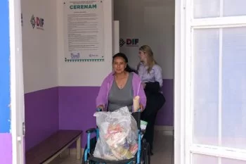 DIF Estatal entrega apoyos funcionales y despensas en Guachochi