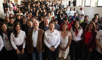 Michoacán destina 5,700 mdp en becas para 842 mil estudiantes de educación básica a superior