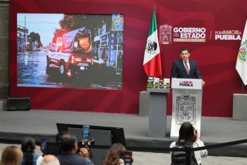 Gobierno de Puebla inicia entrega de apoyos a 36 afectados por lluvias del 28 de junio