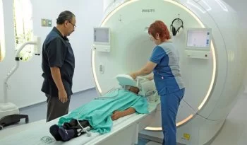 IMSS invierte 360 mdp en modernización de La Raza; renueva quirófanos y camas