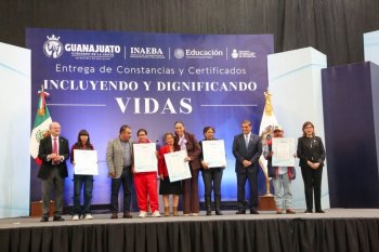 Guanajuato entrega 1,025 certificados educativos e inaugura punto de venta Marca Gto