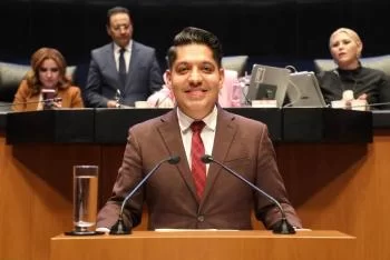 Reyes Carmona se Ofrece para Candidatura en León y Aborda Revisión del T-MEC