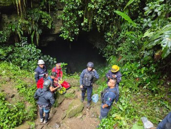 Refuerzan búsqueda en Gruta de Chichicazapan; retiran equipos por lluvias