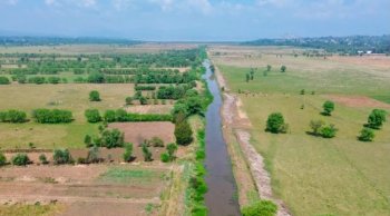 Rehabilitación del canal Chapultepec aporta 500 litros por segundo al lago de Pátzcuaro