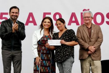 Clara Brugada entrega Ingreso Ciudadano Universal a 25 mil nuevos beneficiarios en CDMX