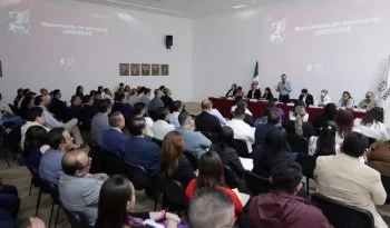 Martí Batres encabeza reunión con directores de clínicas del ISSSTE para fortalecer atención médica