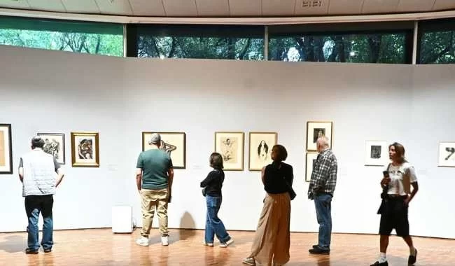 MAM cierra ciclo de conversaciones con debate sobre redes artísticas del siglo XX