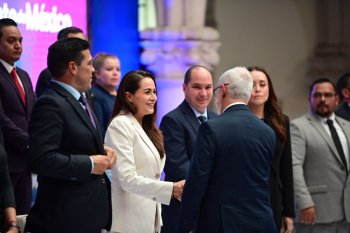 Gobernadora Tere Jiménez reconoce labor de abogados en Aguascalientes por Día del Abogado