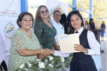 Más de 37 mil alumnos concluyen ciclo escolar en BCS con eficiencia terminal del 99.5%