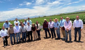 Secretaria de Agricultura visita INIFAP para revisar proyectos hídricos y apícolas en La Laguna