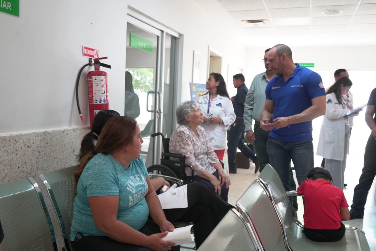 Secretario de Salud supervisa centros médicos en Chihuahua y anuncia mejoras
