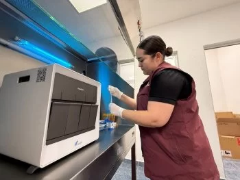 Baja California Sur estrena equipo de punta para detectar hepatitis C y agilizar tratamientos