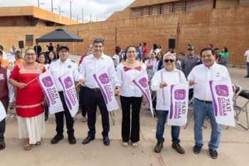 Semovi lanza Taxi Gunaa para transporte seguro de mujeres en Feria del Mezcal