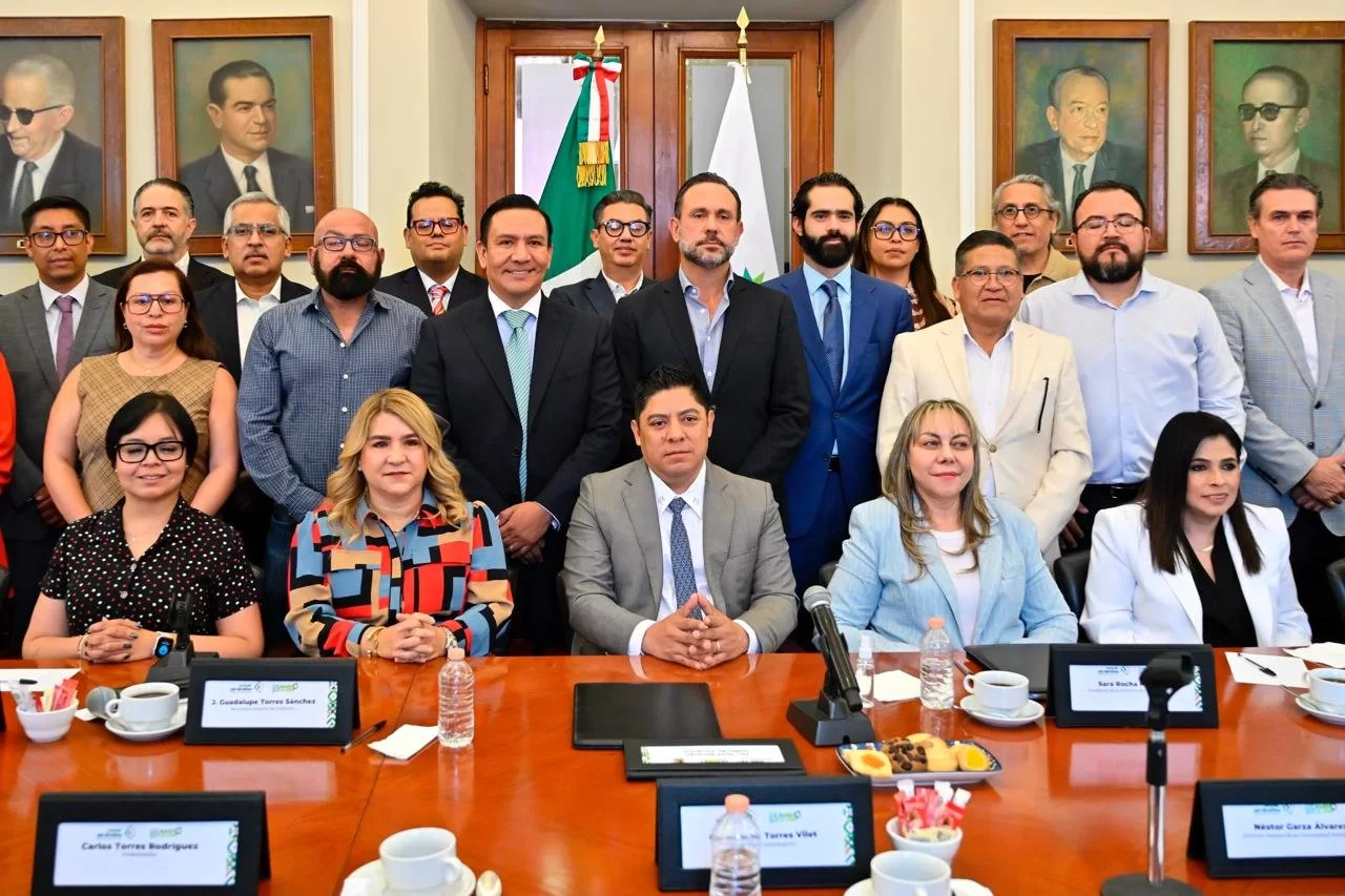 Alianza Empresarial respalda Parlamento Abierto sobre inteligencia artificial en SLP