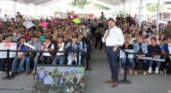 Armenta entrega apoyos al campo y anuncia mejoras en Cholula ante 5 mil asistentes