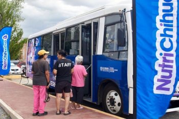 NutriChihuahua lleva comedor móvil a colonia El Palomar con más de 100 platillos