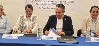 IECA firma convenios con San Felipe y Dolores Hidalgo para impulsar capacitación y empleo