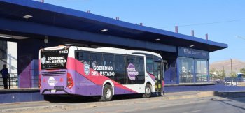 Invadir carril exclusivo de JuárezBus cuesta hasta 5,866 pesos en multa