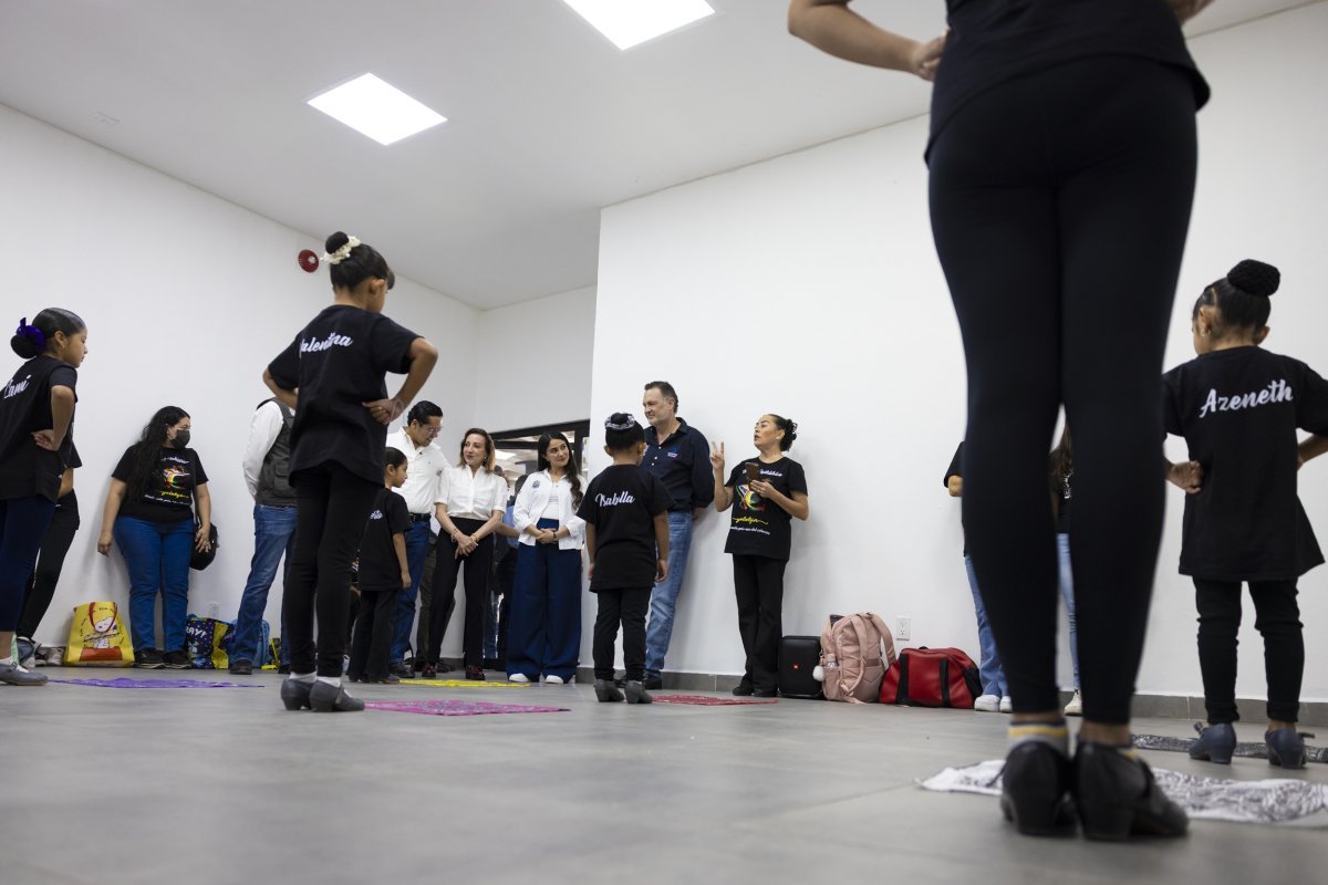 Gobernador de Querétaro recorre Centro de Desarrollo Humano en Corregidora