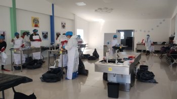 SEDIF y FGE capacitan a médicos en necropsias forenses para fortalecer protección animal en Puebla