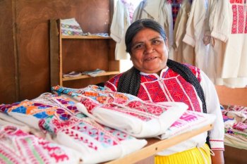 Inicia Feria Gastronómica y Artesanal en San Vicente Coatlán por la Guelaguetza 2026