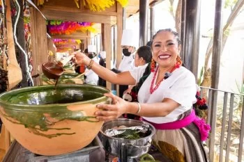 Festival de los Moles 2026 reúne a cocineras y chefs en Oaxaca con 28 variedades del platillo