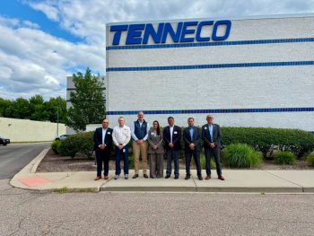 Gobernadora Tere Jiménez promueve inversiones en industria automotriz en Estados Unidos
