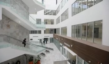 Zoé Robledo y Julio Menchaca supervisan construcción del nuevo Hospital General de Zona del IMSS en Tula