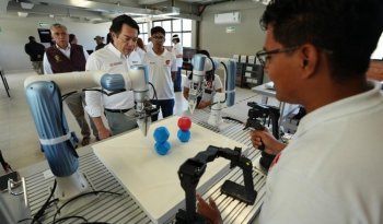 Gobierno de México entrega doble certificación a más de 527 mil egresados del Bachillerato Nacional