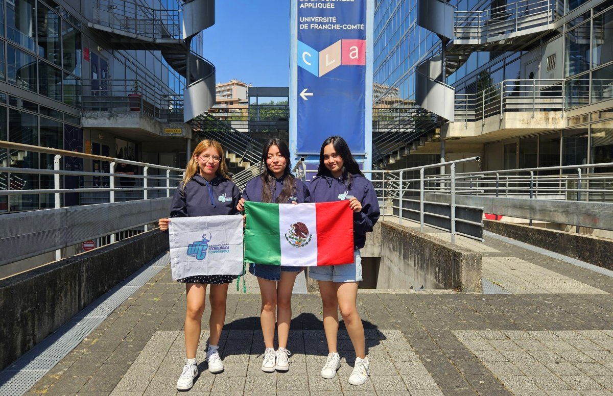Estudiantes de la UTC concluyen curso French + Science en Francia
