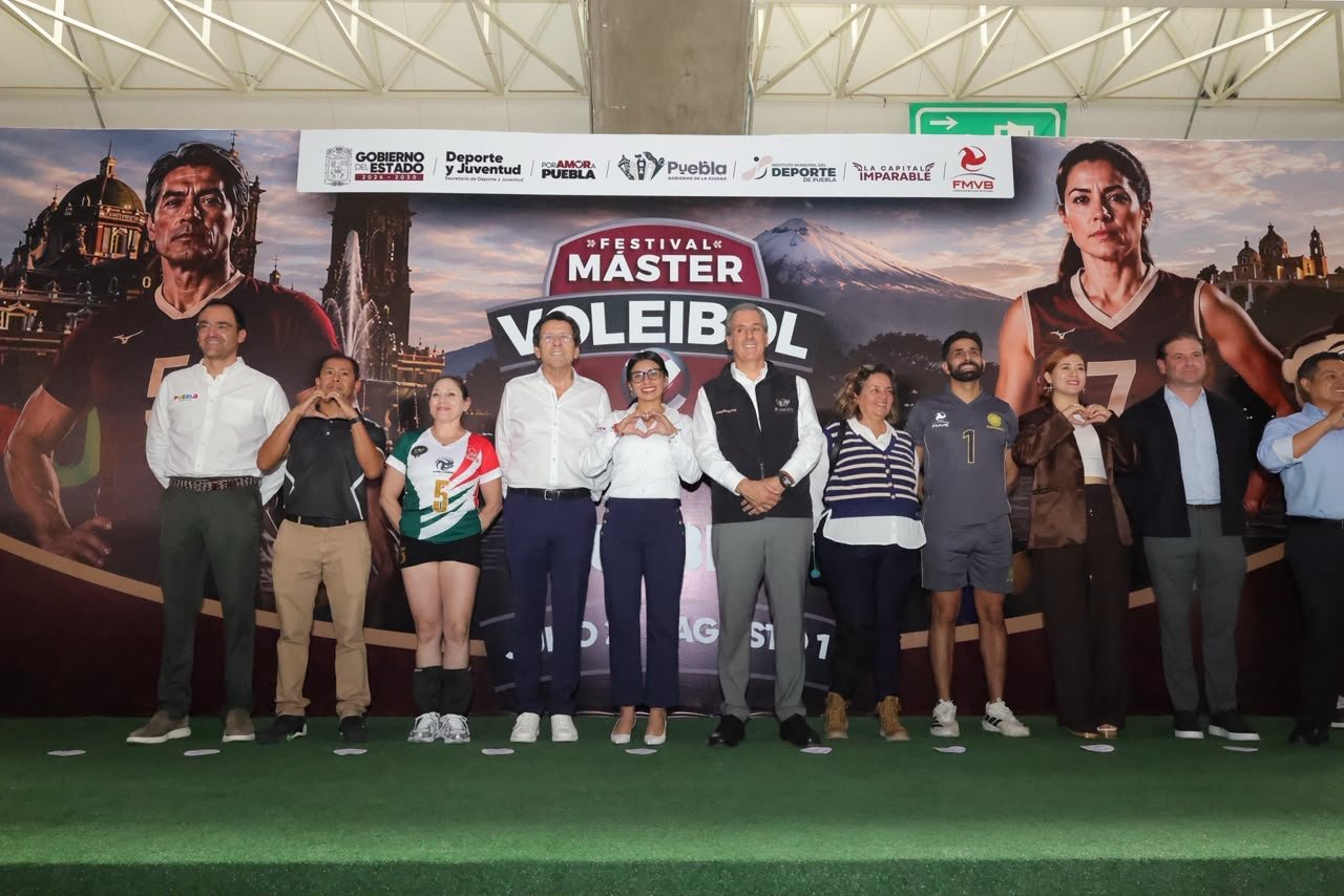 Puebla inaugura Festival Máster de Voleibol 2026 con enfoque en bienestar y desarrollo económico